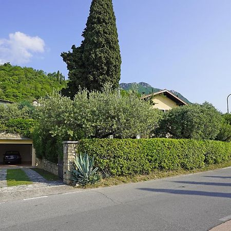Villa Bouganville Toscolano-Maderno Esterno foto