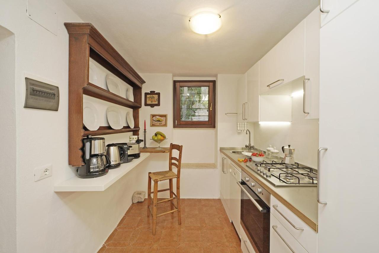 Villa Bouganville Toscolano-Maderno Esterno foto